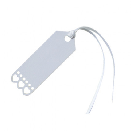 10 Witte etiketten met hartjes en satijnen lint 7 x 2 cm 10 Witte etiketten met hartjes en satijnen lint 7 x 2 cm