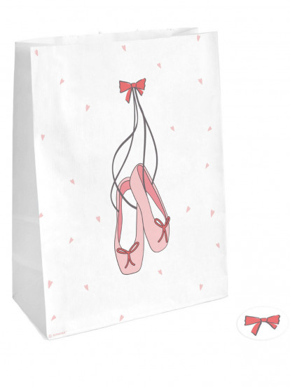 4 Papieren cadeauzakjes Kleine Ballerina met stickers 4 Papieren cadeauzakjes Kleine Ballerina met stickers