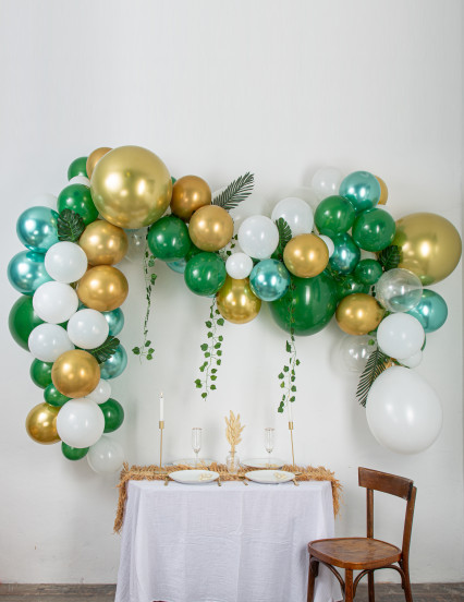Arch kit van 86 tropische ballonnen met klimop, palm en Monstera Arch kit van 86 tropische ballonnen met klimop, palm en Monstera